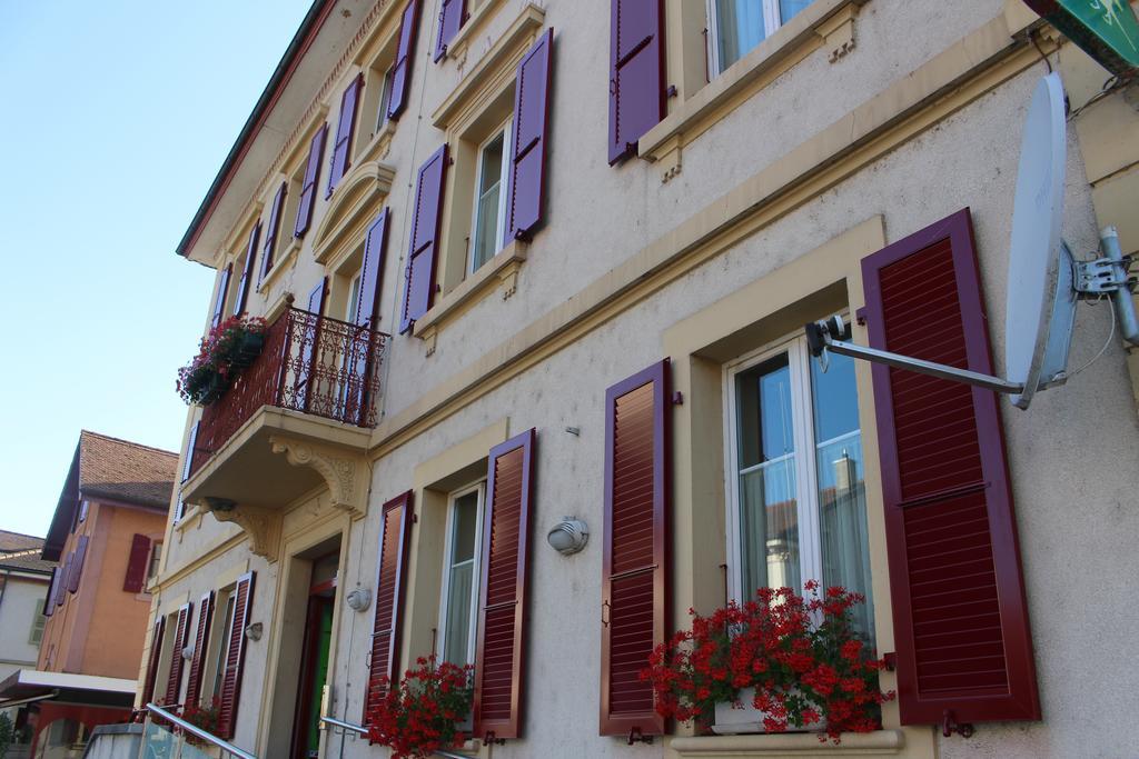 Hotel De La Gare Yvonand Buitenkant foto