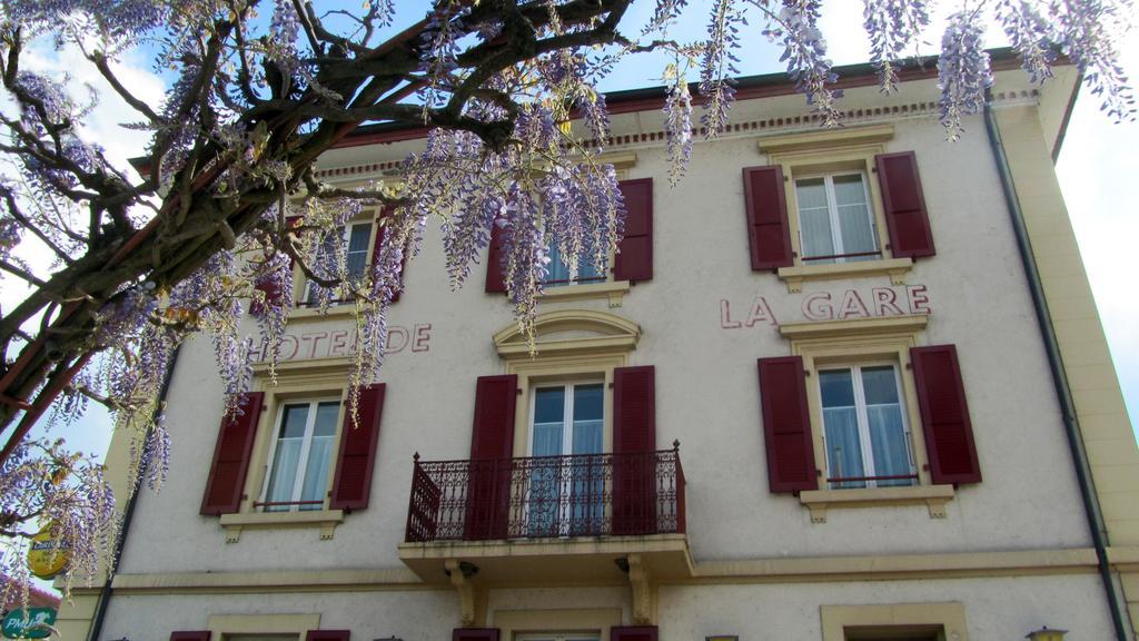 Hotel De La Gare Yvonand Buitenkant foto